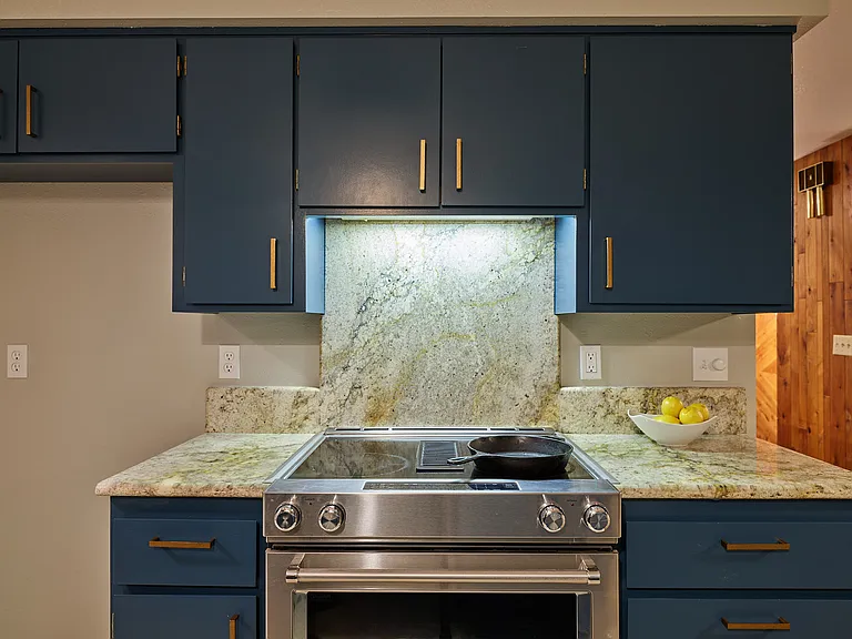 Kitchen North Wall