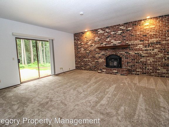 5th image of 21817 NE 154th St