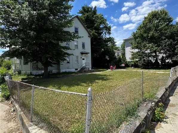 90 Berkshire St, Providence, RI 02908