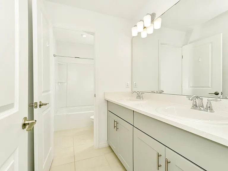5550 Tranquila Ln — Photo 13