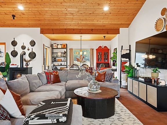 4th image of 72 State Highway 34