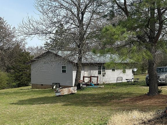 3rd image of 430914 E 1058th Rd