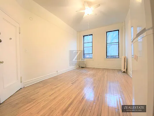 Rented by ZealEstate Group Inc | media 23