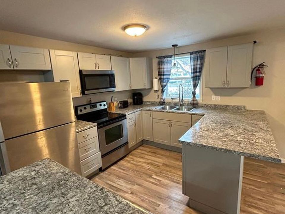 1st image of 437 7th Ave E APT 2