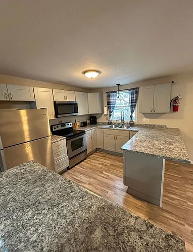 437 7th Ave E #2 Photo 1