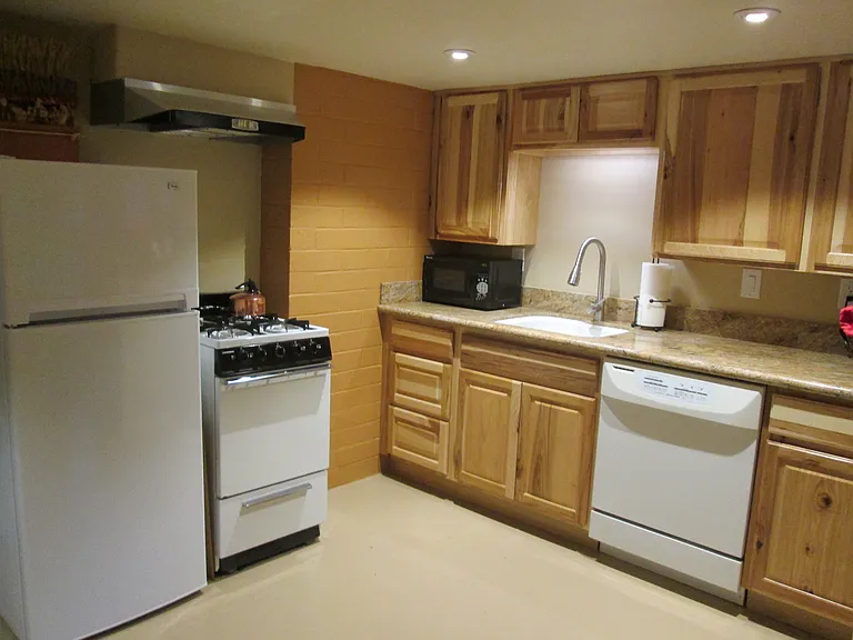 Freel Dr — Photo 5