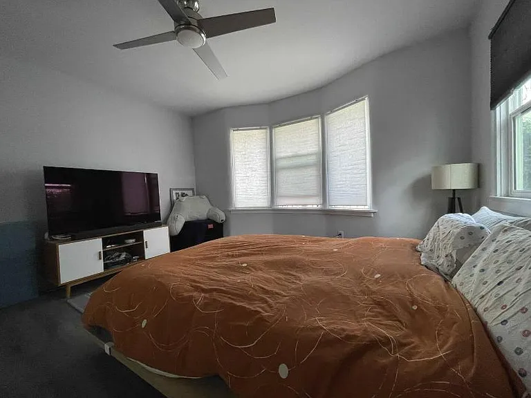 222 Roswell Ave #A — Photo 11