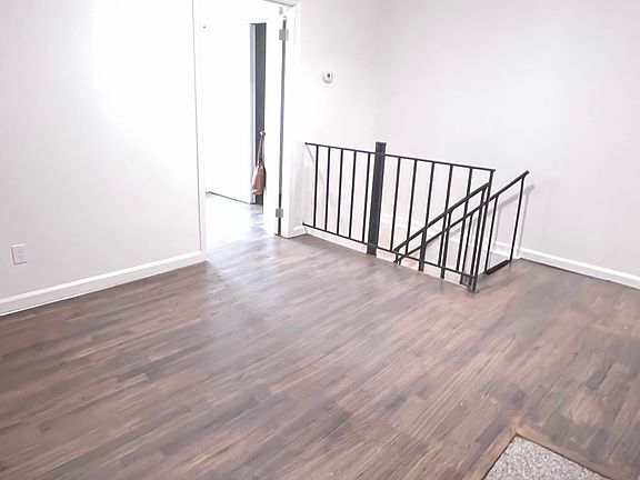 2nd image of 47 Clifton Pl #B