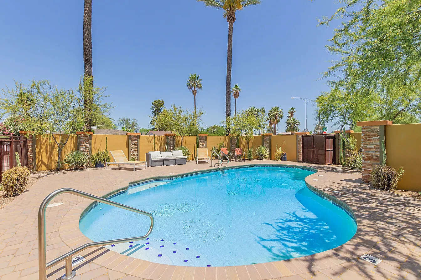 2 bed, 794 sqft, $1,595 — Photo 3