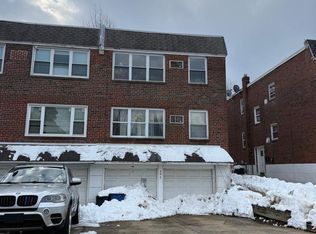 292 Nandina St, Philadelphia, PA 19116