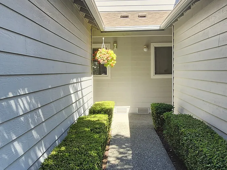 18723 19th Dr SE — Photo 3