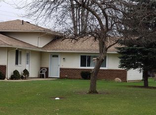 5883 Emerald St, North Ridgeville, OH 44039
