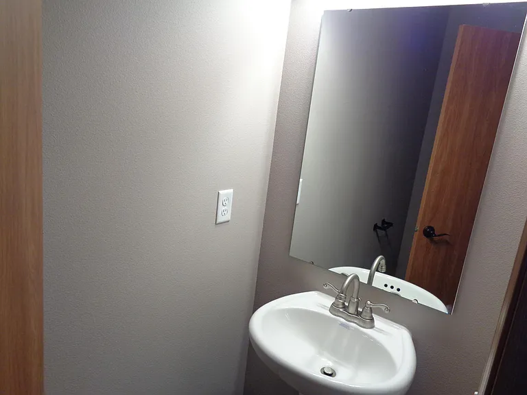 110 N 44th Ave — Photo 11