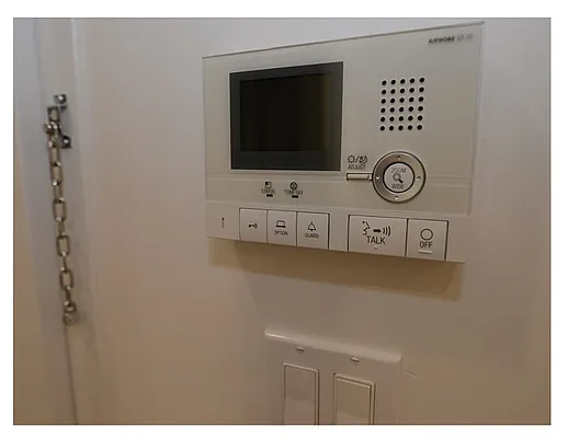 Rented by Residents Team | media 50