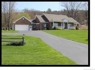 7615 Boston State Rd, Hamburg, NY 14127