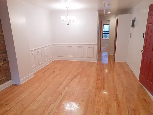 Rented by Corcoran | media 27