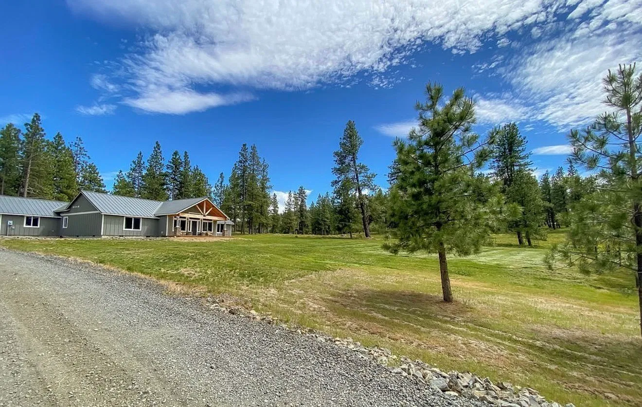 4 bed, 2200 sqft, $3,800 — Photo 3