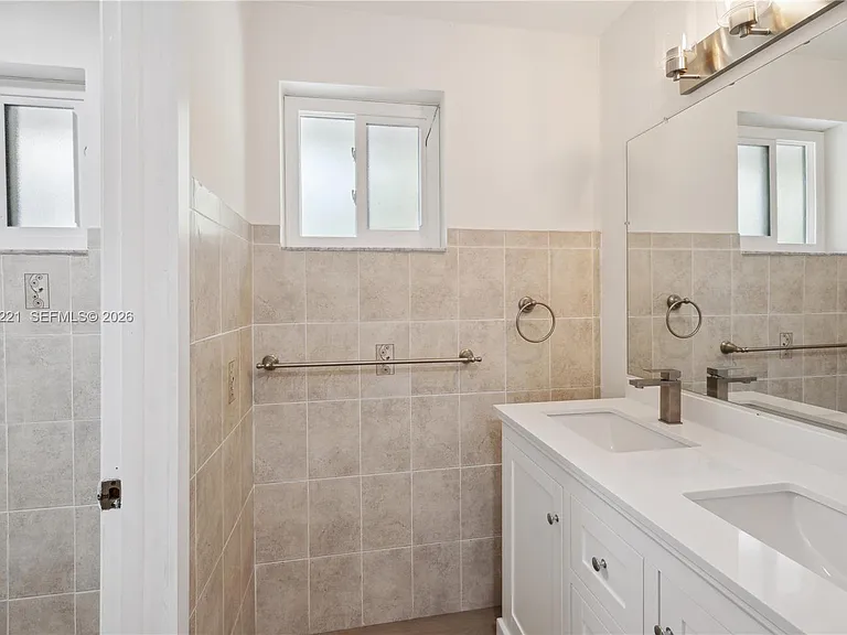 15131 SW 58th St — Photo 11