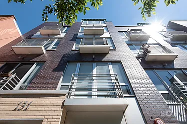 Sold by Brick&Mortar