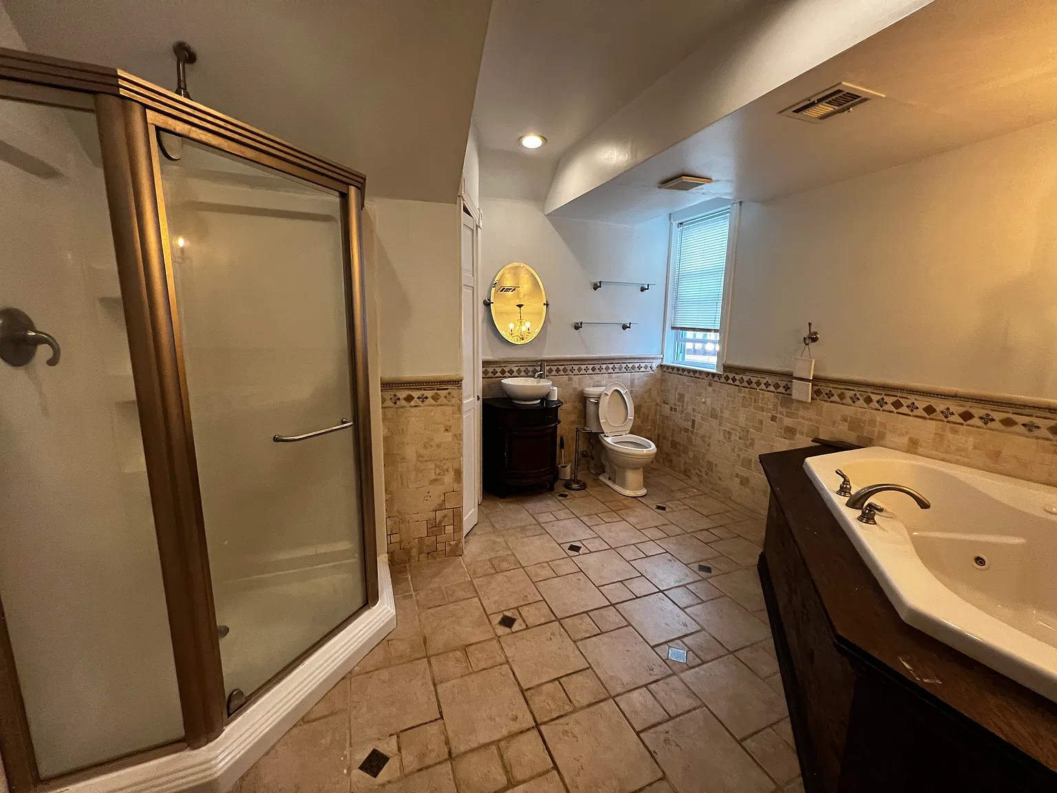 Studio, 760 sqft, $1,350 — Photo 4