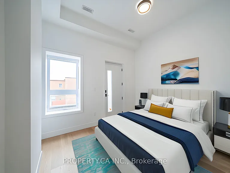 180 Dovercourt Rd #UPPER — Photo 10