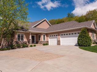 1598 Salem Ct SW, Rochester, MN 55902