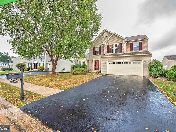 3rd image of 309 Evergreen Dr