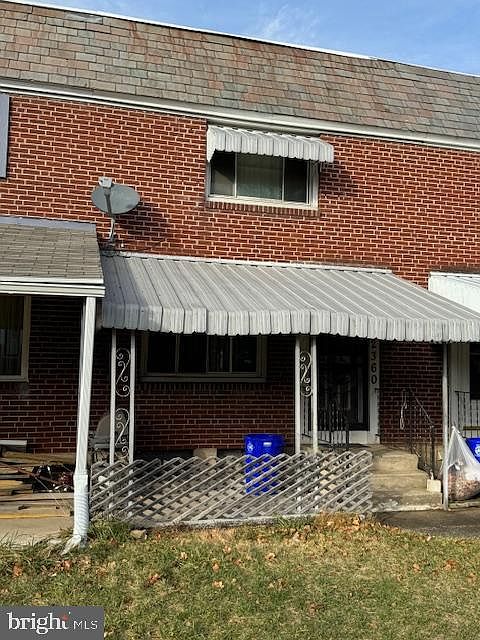 2nd image of 2360 Kensington St