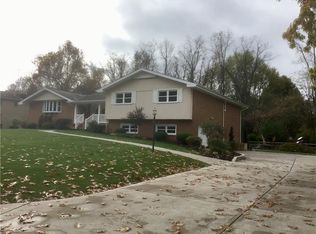 115 Stratford Dr, Canonsburg, PA