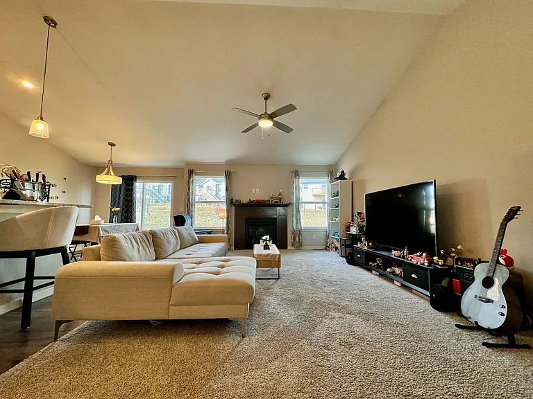 2202 Shady Grove Rd SW — Photo 4