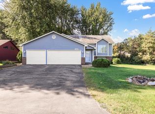 4162 Pennsylvania Ave, Eagan, MN 55123