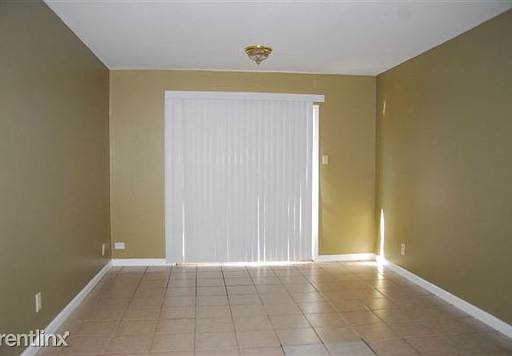 2nd image of 4009A Washington Ave