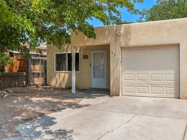 313 Shannon Pl NW, Albuquerque, NM 87107