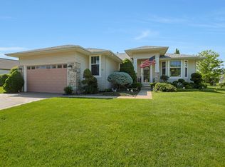 12609 Oak Grove Dr, Huntley, IL