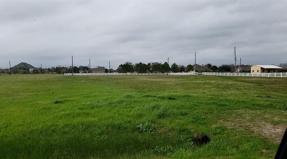 1st image of 7418 Rolling Meadow Dr