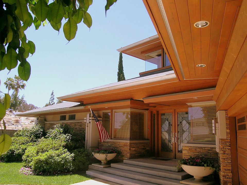 1st image of 5525 Melvin Ave