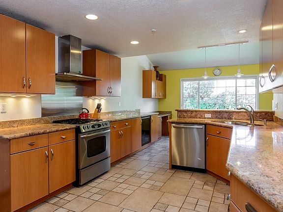 5th image of 19 Williams Ln