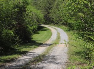 1439 Reagan Valley Rd, Tellico Plains, TN 37385