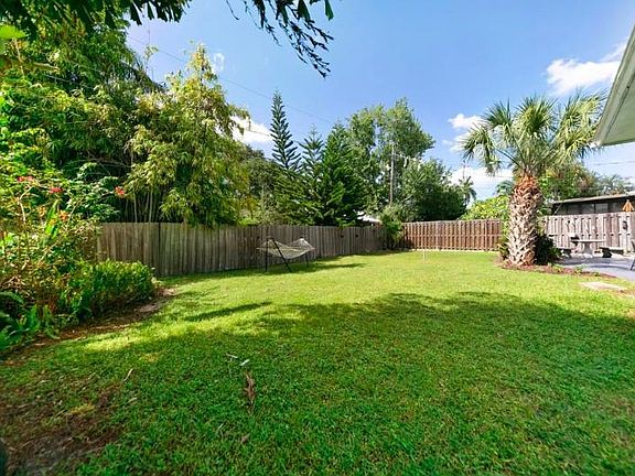 Shared Yard
