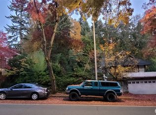 11744 35th Avenue NE, Seattle, WA 98125