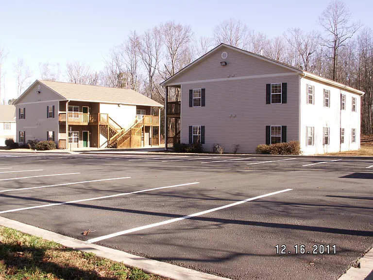 7202 Courtyard Dr — Photo 13