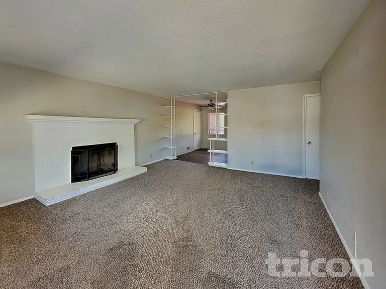 1370 University Ter — Photo 5