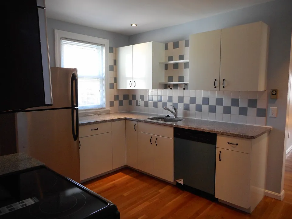 17 Pembroke St #2A