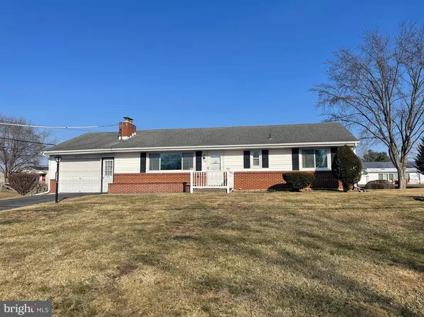 1925 Reservoir Dr, Carlisle, PA 17013