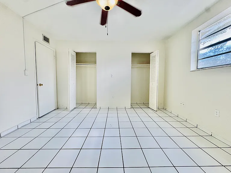 4655 Palm Ave #121 — Photo 7