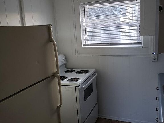 4th image of 613 N Columbus St #B