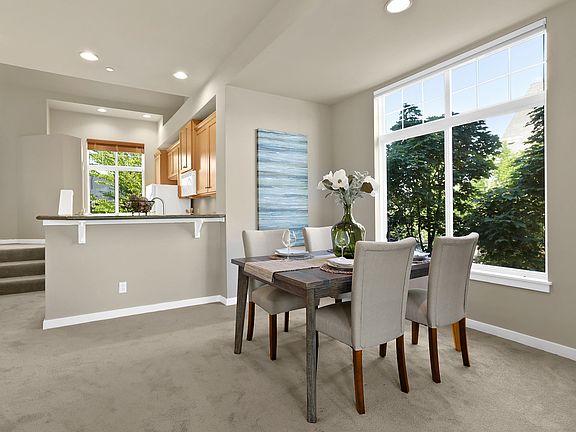 4th image of 1415 Huckleberry Cir