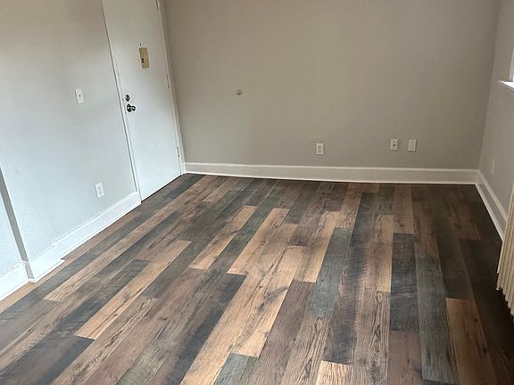 5th image of 22 Glenbrook Rd APT 214