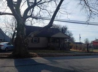 2227 Green St, Chester, PA 19013