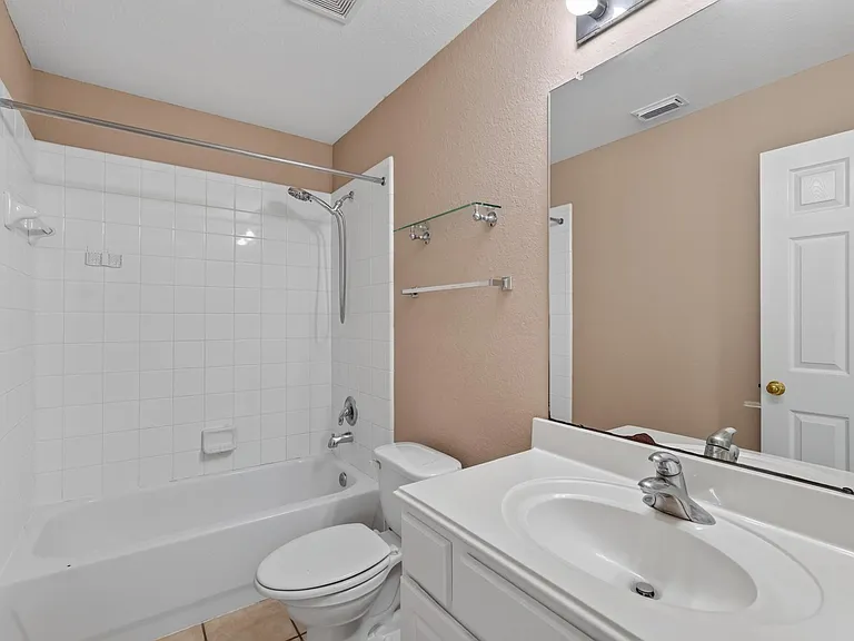 138 Zephyr Bend Pl — Photo 40